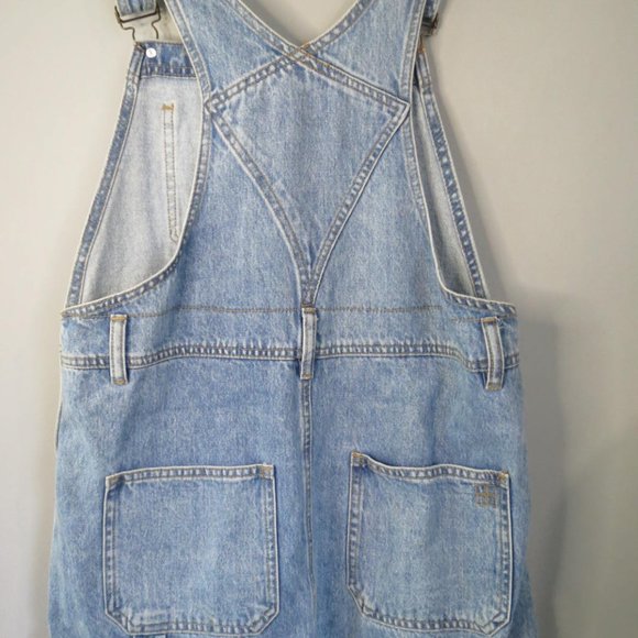 INSIGHT - DENIM OVERALL STYLE MINI SKIRT - SIZE 10. - Picture 7 of 7